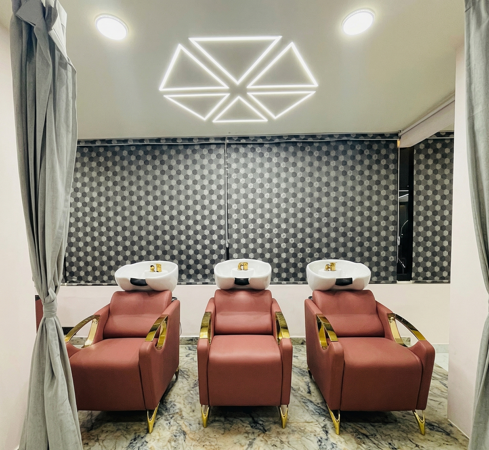 Premium Salon Experience